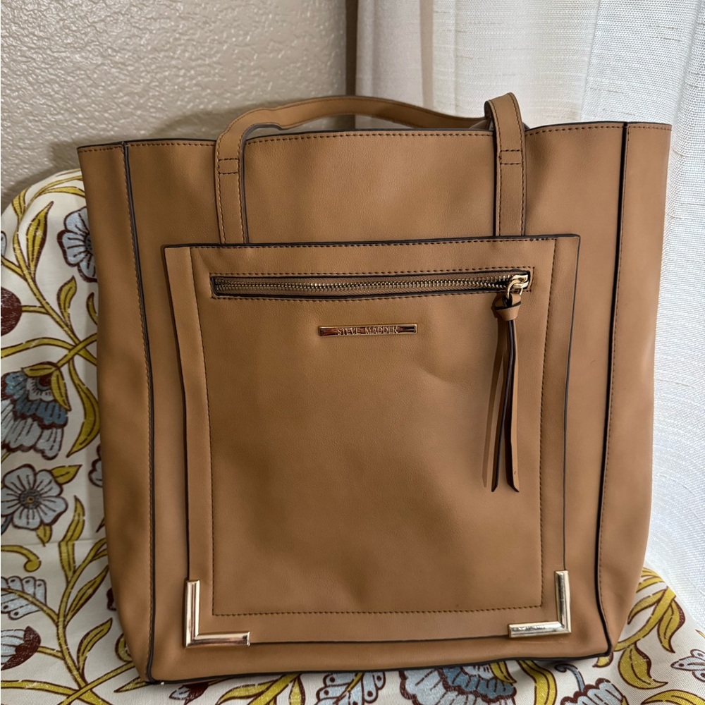 Steve Madden Tan Leather Tote Bag with insert pouch